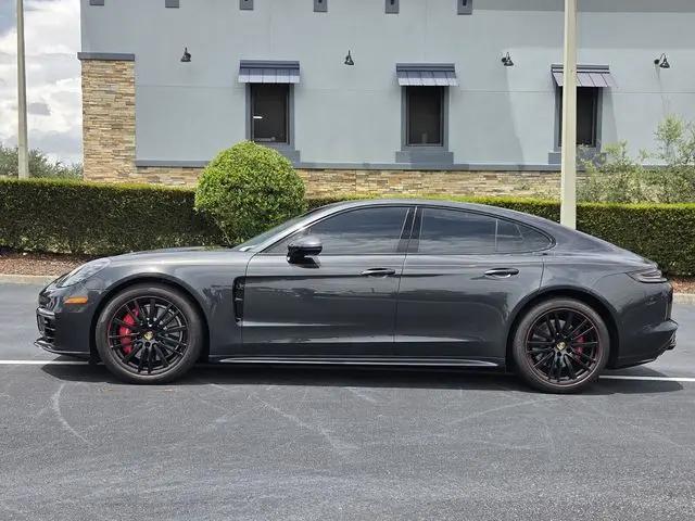 2020 Porsche Panamera GTS