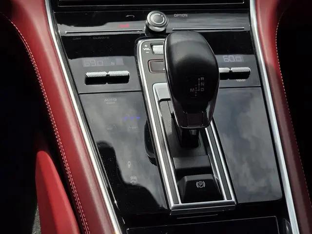 2020 Porsche Panamera GTS