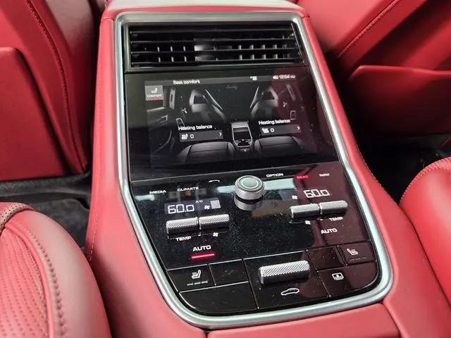 2020 Porsche Panamera GTS