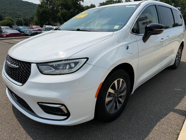 2024 Chrysler Pacifica Hybrid Select for sale in Elmira, NY