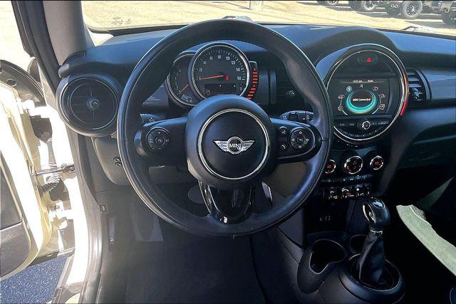 2017 MINI Hardtop Cooper