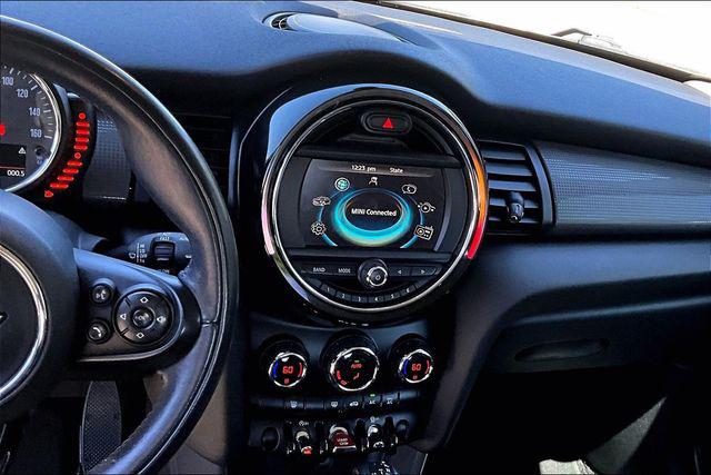 2017 MINI Hardtop Cooper