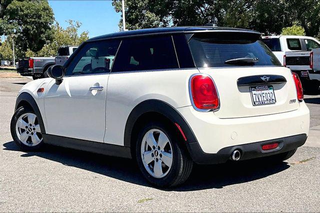 2017 MINI Hardtop Cooper