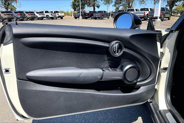 2017 MINI Hardtop Cooper