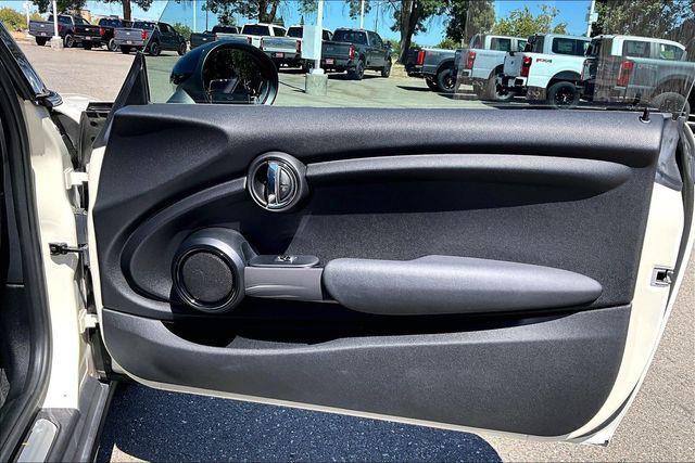2017 MINI Hardtop Cooper