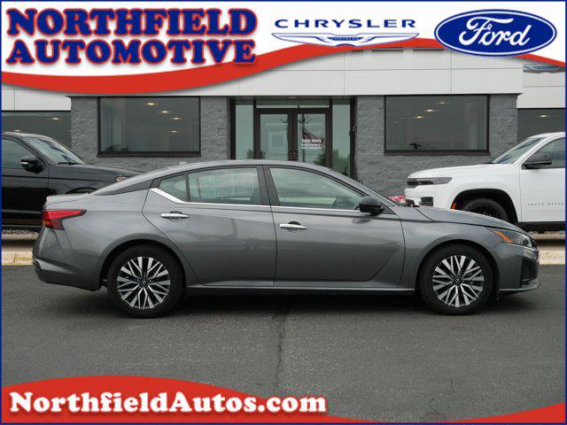 2024 Nissan Altima SV FWD for sale in Northfield, MN