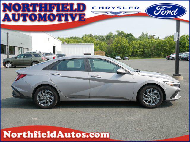 2024 Hyundai Elantra SEL for sale in Northfield, MN