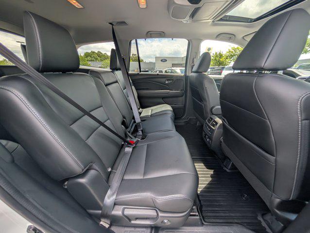2021 Honda Pilot AWD Touring 8 Passenger