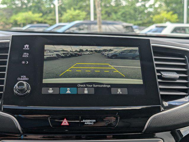 2021 Honda Pilot AWD Touring 8 Passenger