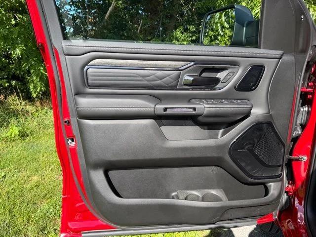 2026 Ram 1500 Limited Crew Cab 4x4 5'7" Box