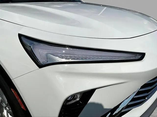 2026 Buick NV Preferred FWD