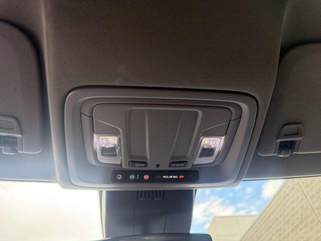 2025 GMC Sierra 1500 4WD Crew Cab Short Box Elevation with 3SB