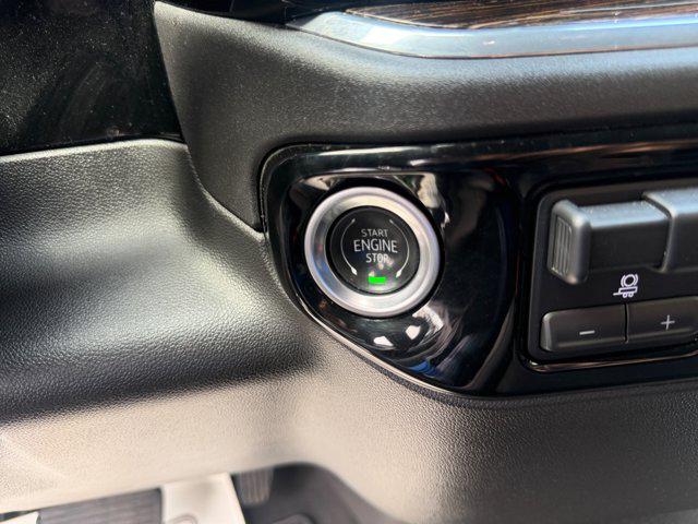 2025 GMC Sierra 1500 4WD Crew Cab Short Box Elevation with 3SB
