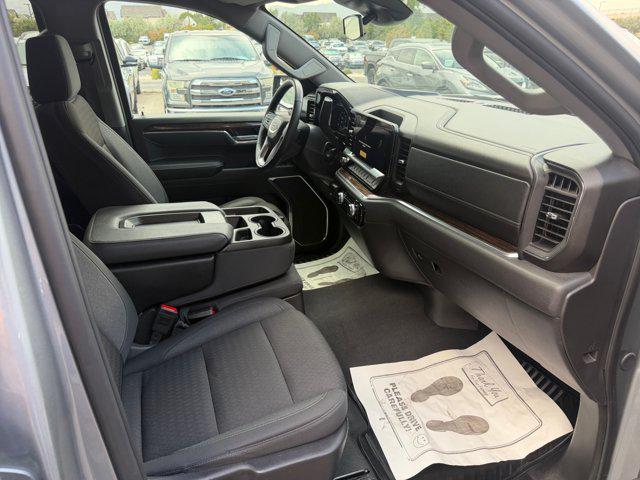 2025 GMC Sierra 1500 4WD Crew Cab Short Box Elevation with 3SB