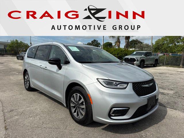 2024 Chrysler Pacifica Hybrid Select for sale in Hollywood, FL