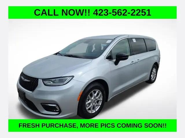 2024 Chrysler Pacifica Touring L for sale in La Follette, TN