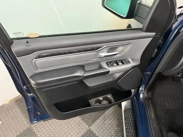 2019 Ram 1500 Big Horn/Lone Star Crew Cab 4x4 57 Box
