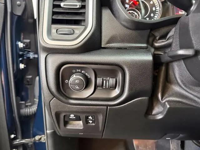 2019 Ram 1500 Big Horn/Lone Star Crew Cab 4x4 57 Box