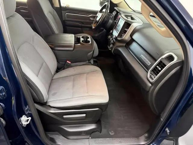 2019 Ram 1500 Big Horn/Lone Star Crew Cab 4x4 57 Box