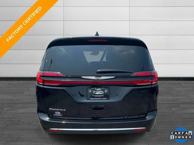 2025 Chrysler Pacifica Select