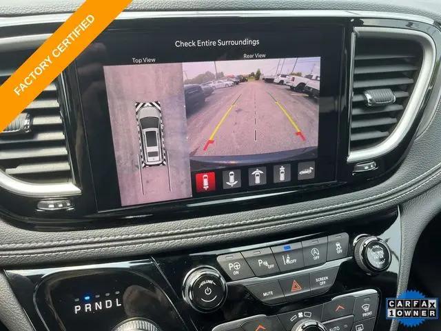 2025 Chrysler Pacifica Select