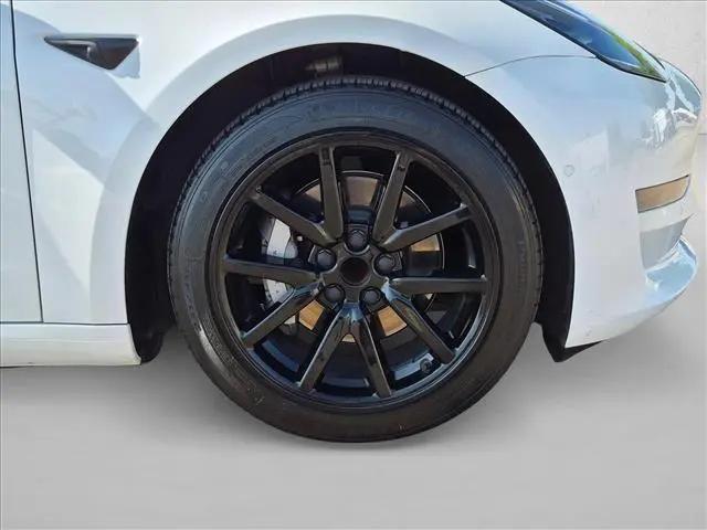 2021 Tesla Model 3 Standard Range Plus Rear-Wheel Drive