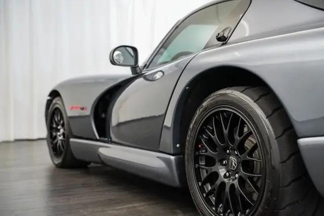 2000 Dodge Viper GTS
