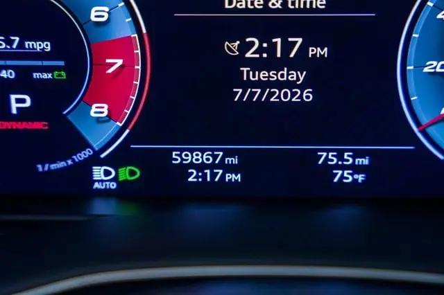 2021 Audi Q8 Premium Plus 55 TFSI quattro Tiptronic