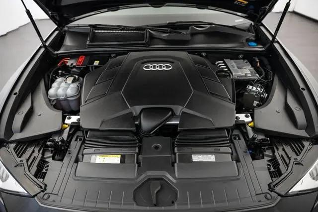 2021 Audi Q8 Premium Plus 55 TFSI quattro Tiptronic