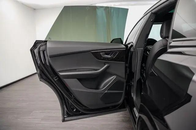 2021 Audi Q8 Premium Plus 55 TFSI quattro Tiptronic