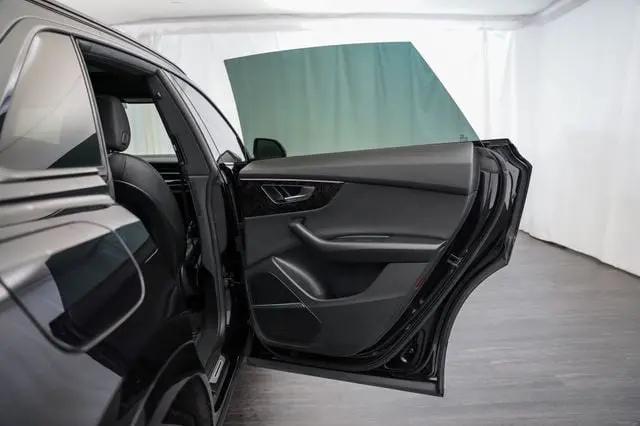 2021 Audi Q8 Premium Plus 55 TFSI quattro Tiptronic