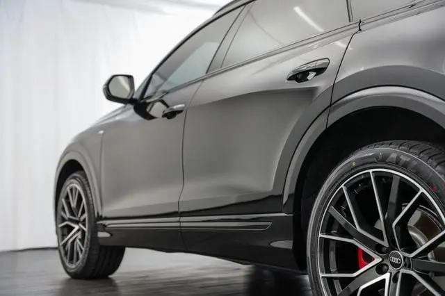 2021 Audi Q8 Premium Plus 55 TFSI quattro Tiptronic