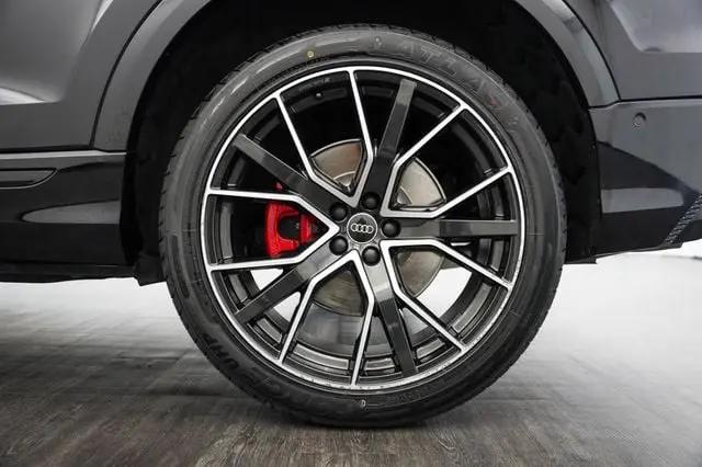 2021 Audi Q8 Premium Plus 55 TFSI quattro Tiptronic