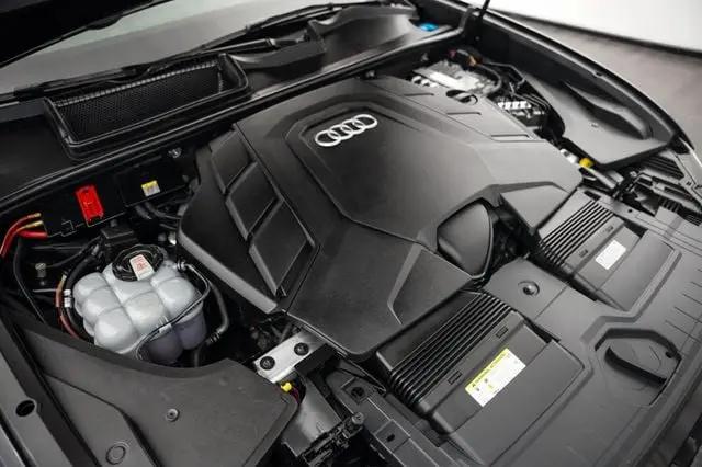 2021 Audi Q8 Premium Plus 55 TFSI quattro Tiptronic
