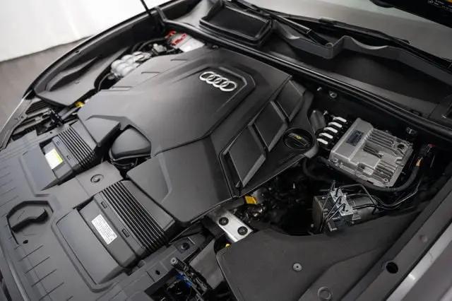 2021 Audi Q8 Premium Plus 55 TFSI quattro Tiptronic
