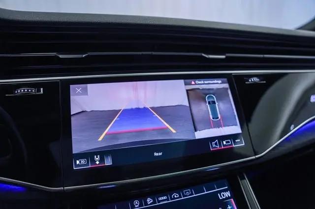 2021 Audi Q8 Premium Plus 55 TFSI quattro Tiptronic