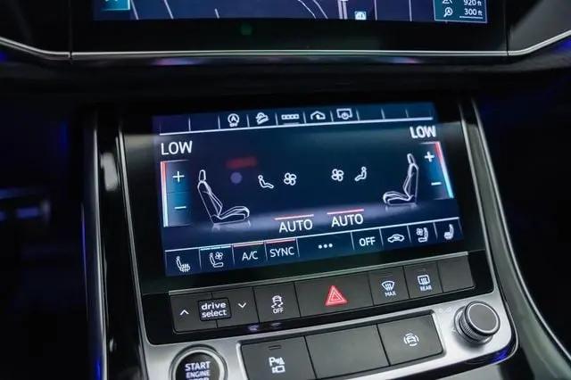 2021 Audi Q8 Premium Plus 55 TFSI quattro Tiptronic
