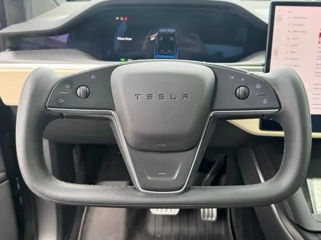 2023 Tesla Model X Plaid Tri Motor All-Wheel Drive