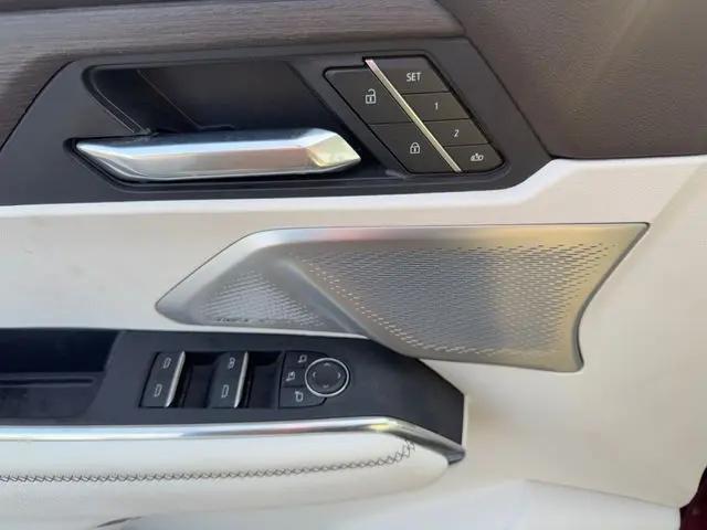 2025 GMC Acadia FWD Denali