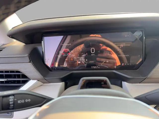 2025 GMC Acadia FWD Denali