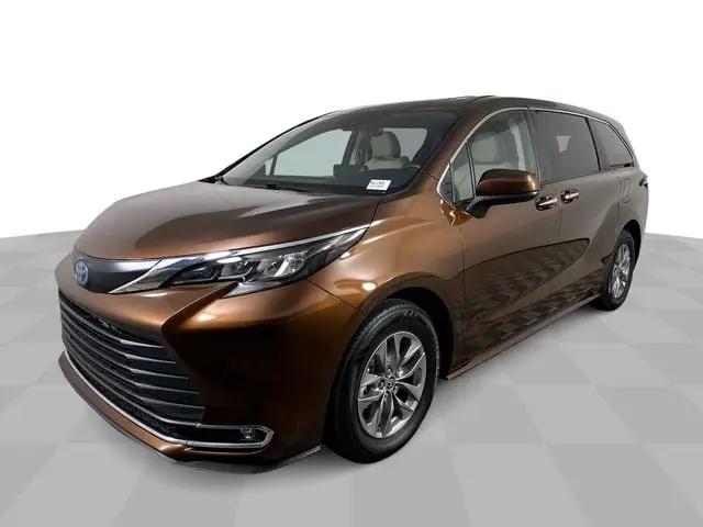 2024 Toyota Sienna XLE for sale in Midwest City, OK