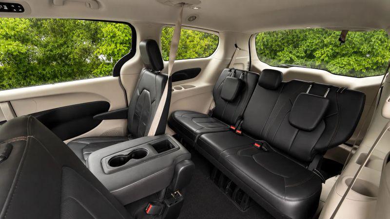 2017 Chrysler Pacifica Touring-L
