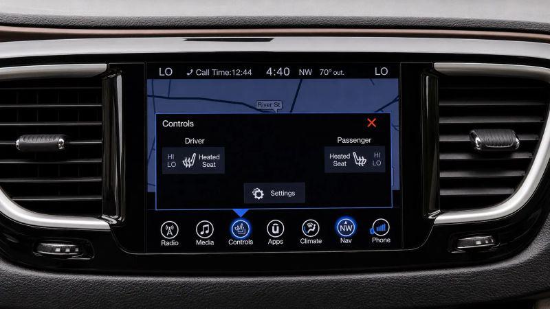 2017 Chrysler Pacifica Touring-L