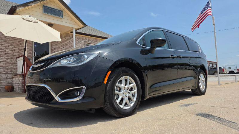 2017 Chrysler Pacifica Touring Plus for sale in Broken Arrow, OK