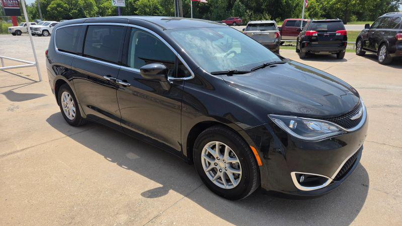 2017 Chrysler Pacifica Touring Plus