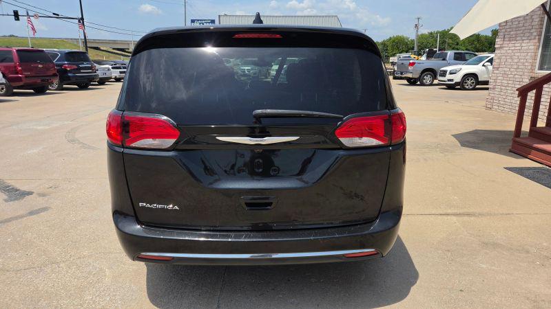 2017 Chrysler Pacifica Touring Plus
