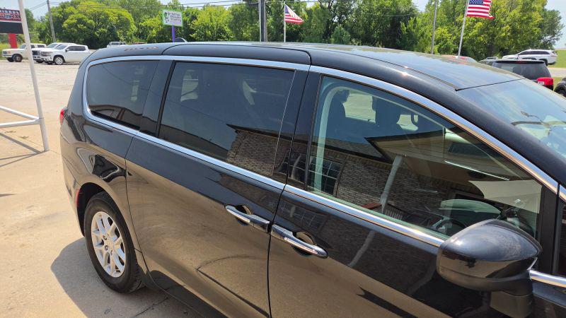 2017 Chrysler Pacifica Touring Plus