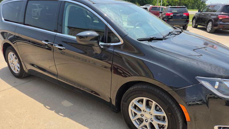 2017 Chrysler Pacifica Touring Plus