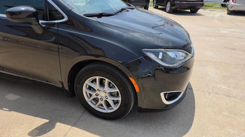 2017 Chrysler Pacifica Touring Plus
