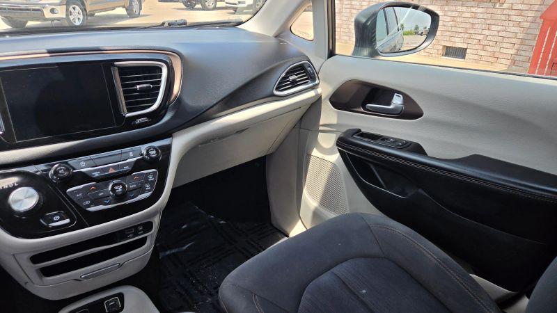 2017 Chrysler Pacifica Touring Plus